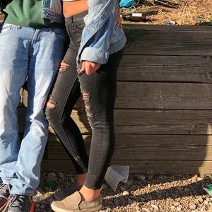 AE black distressed hi rise jegging size 4